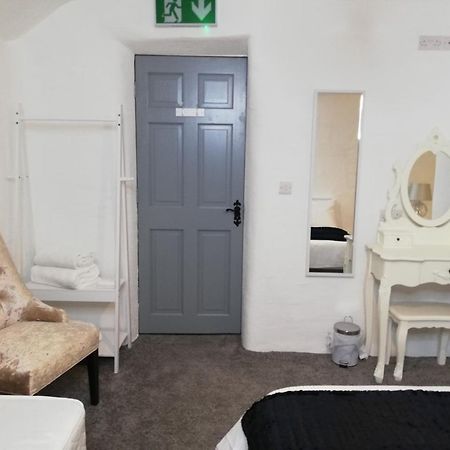 Hotel Ardhill House The Diamond, In The Heart Of Ardara Town , F94 C7X9 Extérieur photo